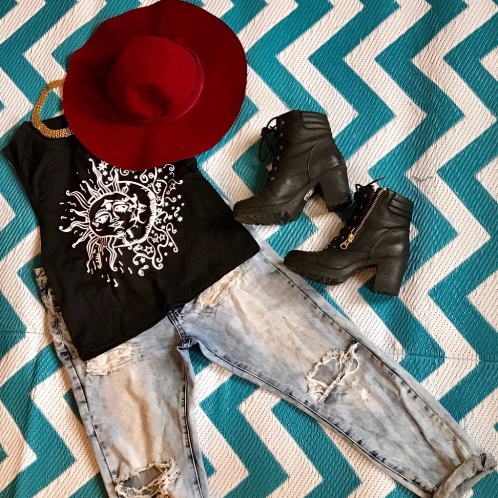 Brand New never worn Black sun and moon crop top